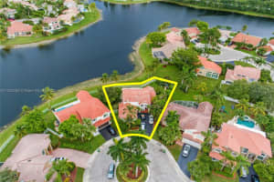1140 Glenwood Ct, Weston, FL 33326, Sold 09/23/22