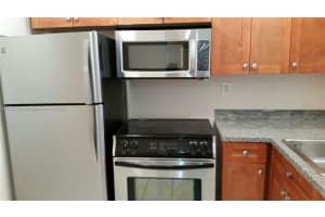 492 NW 165th St APT C210, Miami, FL 33169, Sold 09/14/22