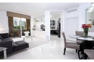 3001 NE 185th St APT 117, Aventura, FL 33180, Sold 07/15/22