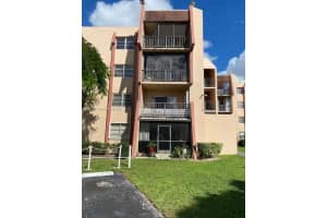 13707 Kendale Lakes Cir #207, Miami, FL 33183, Sold 08/22/22