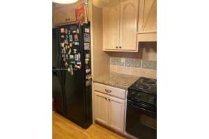 13707 Kendale Lakes Cir #207, Miami, FL 33183, Sold 08/22/22