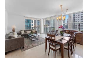 1155 Brickell Bay Dr APT 2102, Miami, FL 33131, Sold 08/30/22