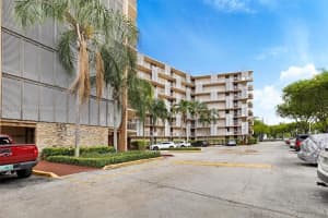 3101 N Country Club Dr APT 801, Aventura, FL 33180, Sold 09/16/22