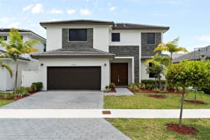 23521 SW 107th Pl, Princeton, FL 33032, Sold 08/03/22