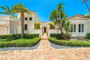 2523 Regatta Ave, Miami Beach, FL 33140, Sold 12/07/22