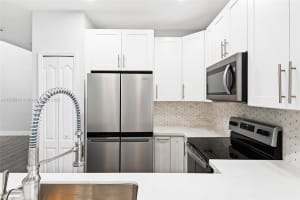 737 NW 135th Ave, Pembroke Pines, FL 33028, Sold 07/12/22