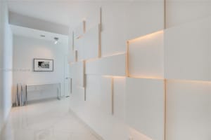 888 Biscayne Blvd APT 4604, Miami, FL 33132, Sold 09/27/22