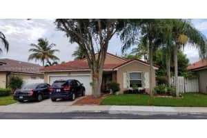 295 NW 165th Ave, Pembroke Pines, FL 33028, Sold 09/15/22