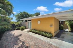 1810 Alamanda Dr, North Miami, FL 33181, Sold 10/07/22