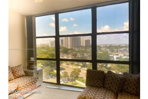1000 Parkview Dr APT 909, Hallandale Beach, FL 33009, Sold 09/12/22