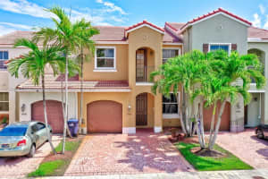 14957 SW 41st Ln, Miami, FL 33185, Sold 07/21/22