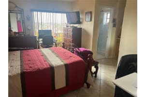 440 E 23rd St APT 1513, Hialeah, FL 33013, Sold 09/26/22