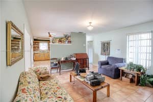 18401 NW 85th Ave, Hialeah, FL 33015, Sold 07/11/22