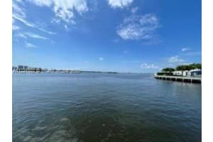 2700 NE 135th St APT 8, North Miami, FL 33181, Sold 11/21/22
