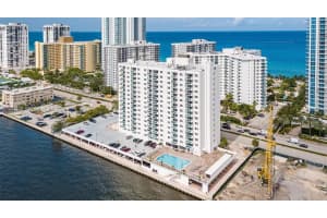 3000 S Ocean Dr APT 312, Hollywood, FL 33019, Sold 08/26/22