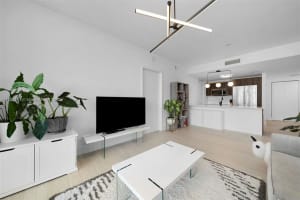 488 NE 18th St, Miami, FL 33132, Sold 09/22/22