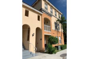10012 NW 7th St UNIT 202, Miami, FL 33172, Sold 07/29/22