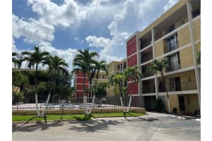 9240 Fontainebleau Blvd, Miami, FL 33172, Sold 10/19/22