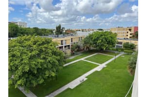9240 Fontainebleau Blvd, Miami, FL 33172, Sold 10/19/22