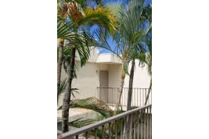 20350 W Country Club Dr 10 4, Aventura, FL 33180, Sold 08/15/22