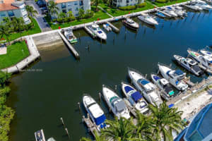 3029 NE 188th St, Aventura, FL 33180, Sold 11/02/22