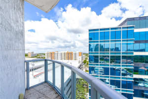 3029 NE 188th St, Aventura, FL 33180, Sold 11/02/22