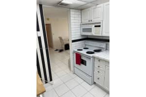 ELDORADO TOWERS, 3675 N Country Club Dr APT 904, Aventura, FL 33180, Sold 09/01/22