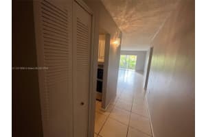 6902 N Kendall Dr APT E303, Pinecrest, FL 33156, Sold 08/05/22