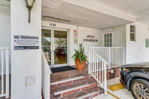 1130 11th St #2d, Miami Beach, FL 33139, Sold 09/14/22