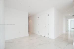 650 NE 32nd St, Miami, FL 33137, Sold 09/02/22