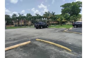 6882 NW 173rd Dr, Hialeah, FL 33015, Sold 12/13/22