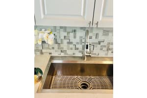 7436 NW 33rd St, Lauderhill, FL 33319, Sold 09/15/22