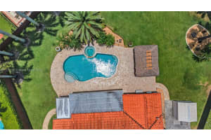 8550 NW 179th St, Hialeah, FL 33015, Sold 08/08/22