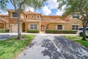 8424 NW 139th Terrace APT 2703, Miami Lakes, FL 33016, Sold 11/14/22