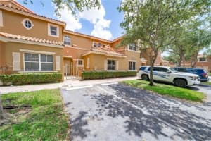 8424 NW 139th Terrace APT 2703, Miami Lakes, FL 33016, Sold 11/14/22