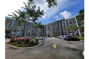 200 Leslie Dr, Hallandale Beach, FL 33009, Sold 10/25/22