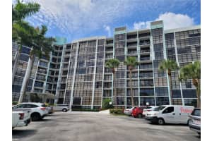 200 Leslie Dr, Hallandale Beach, FL 33009, Sold 10/25/22
