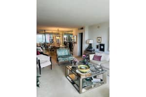 3140 S Ocean Dr, Hallandale Beach, FL 33009, Sold 11/02/22