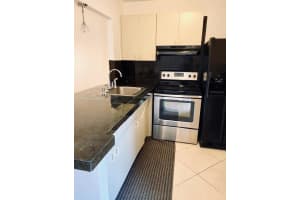 560 SE 2nd Ave APT H6, Deerfield Beach, FL 33441, Sold 11/18/22