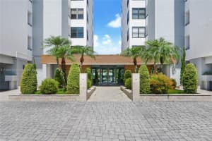 9660 W Bay Harbor Dr #5b, Bay Harbor Islands, FL 33154, Sold 07/18/22