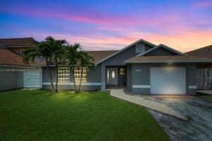 18670 NW 78th Ave, Hialeah, FL 33015, Sold 08/05/22