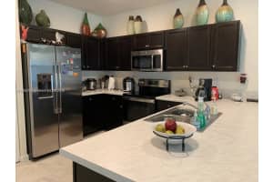 9239 W 33rd Ln, Hialeah, FL 33018, Sold 11/17/22