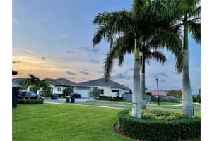 14905 SW 174th St, Miami, FL 33187, Sold 09/23/22