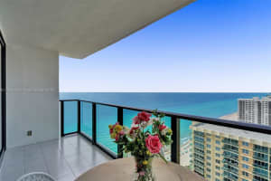 2301 S Ocean Dr APT 2508, Hollywood, FL 33019, Sold 07/29/22