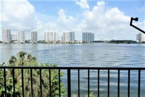 17878 N Bay Rd, Sunny Isles Beach, FL 33160, Sold 10/07/22