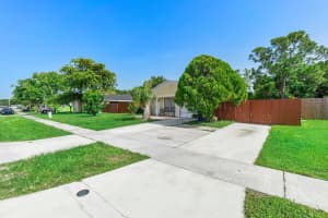 10075 Mikado Ln, Royal Palm Beach, FL 33411, Sold 08/03/22