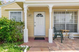 10075 Mikado Ln, Royal Palm Beach, FL 33411, Sold 08/03/22