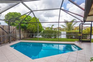 510 SW 113th Terrace, Pembroke Pines, FL 33025, Sold 08/15/22