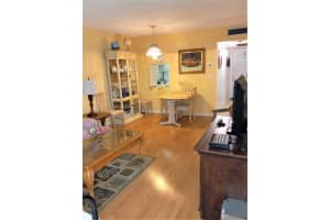 2223 Park Ln APT 211, Hollywood, FL 33021, Sold 07/25/22