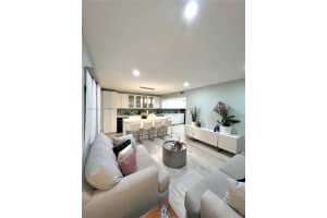 15 Toledo Ct, Davie, FL 33324, Sold 09/30/22